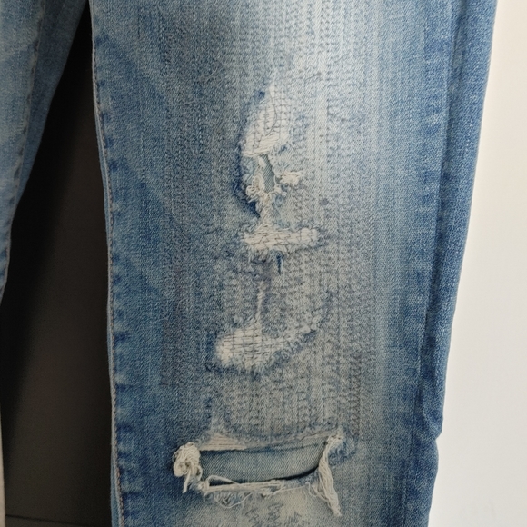American Eagle Ripped Skinny Jeans - Picture 2 of 4